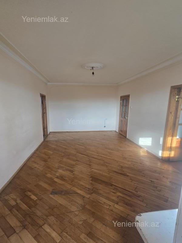 3-room apartment for sale, 8-ci mikrorayon, Sumgait