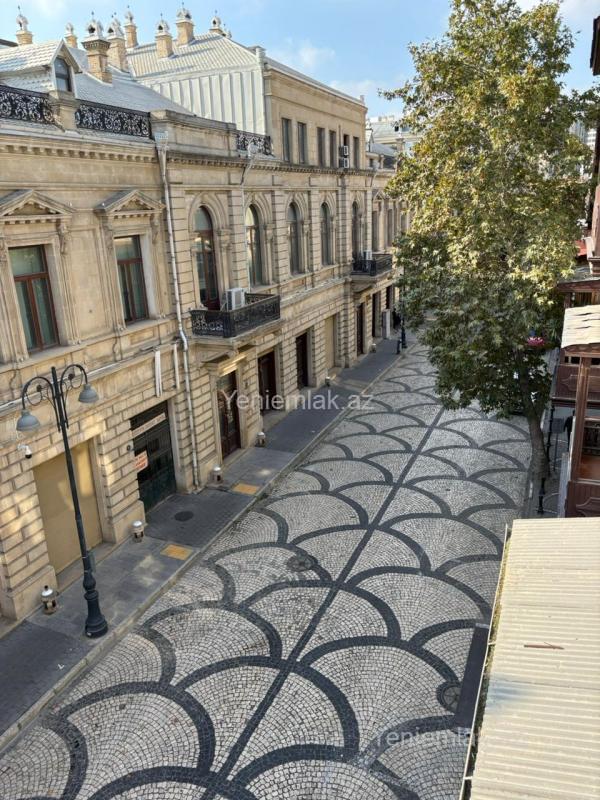 3 otaqlı mənzil satılır, Səbail, Bakı