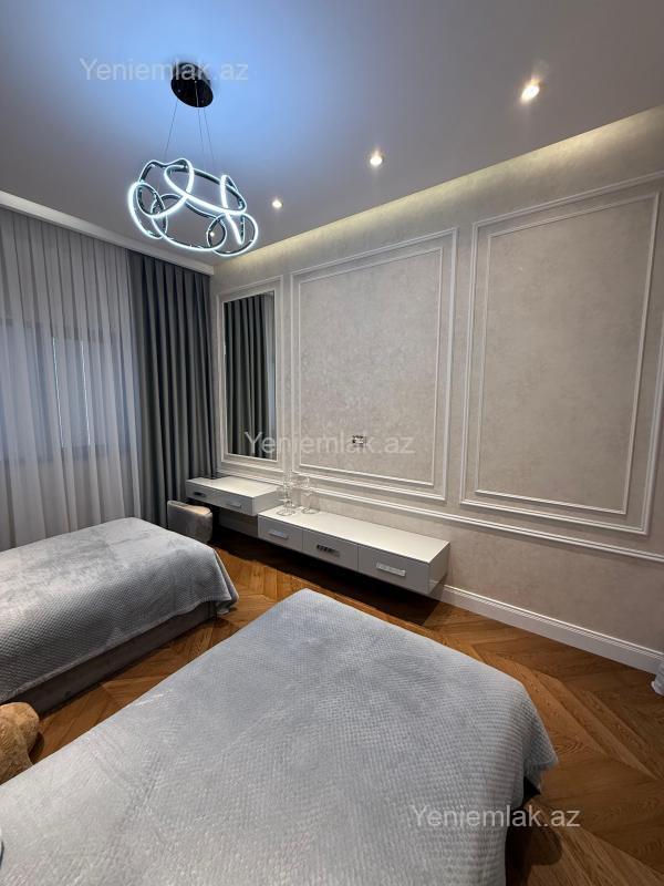 4-room apartment for sale, Khatai, Baku