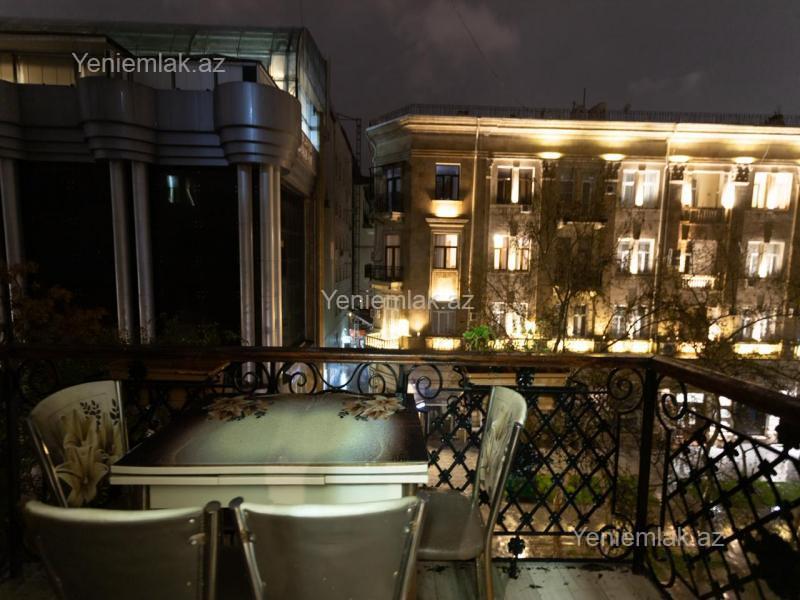 3 otaqlı mənzil satılır, Səbail, Bakı