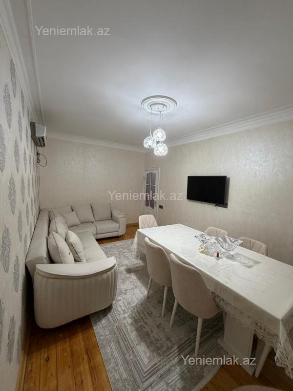 4-room apartment for sale, 7th microdistrict, Baku