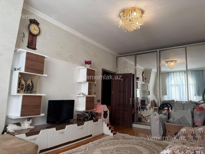 1 otaqlı mənzil satılır, Suraxanı, Bakı