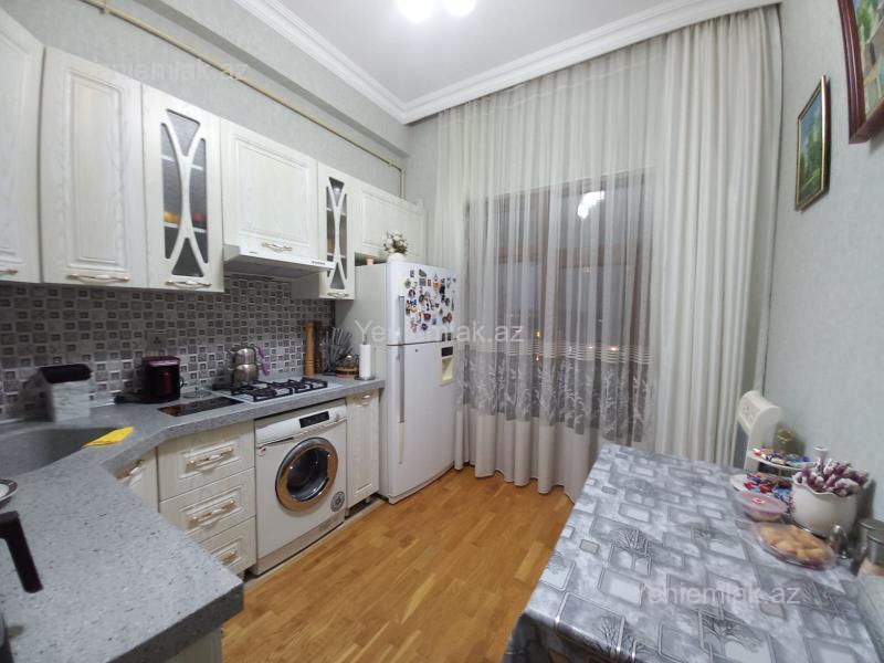 3 otaqlı Bina evi menzil, Sumqayıt Bulvarı, Sumqayıt