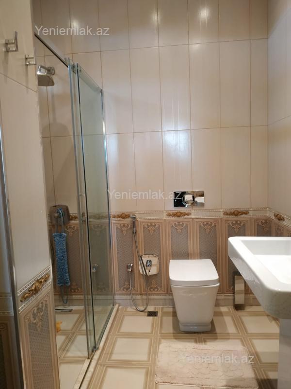8 otaqlı Həyət evi / Villa, Səbail rayonu, Bakı