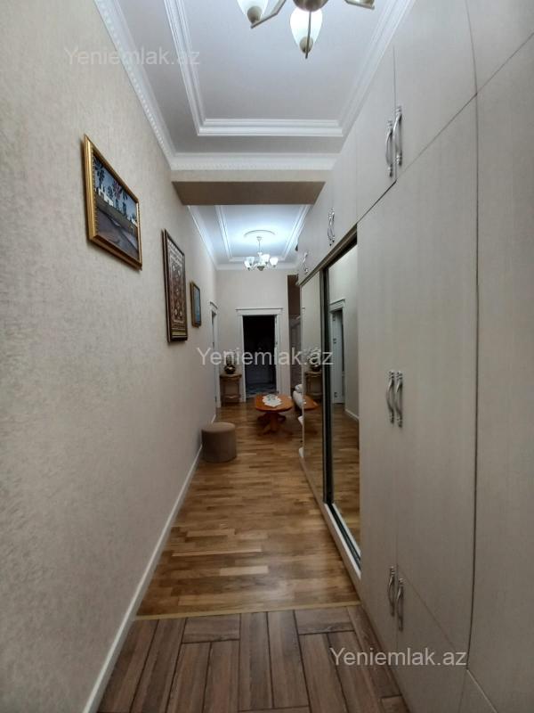 3 otaqlı Bina evi menzil, Sumqayıt Bulvarı, Sumqayıt