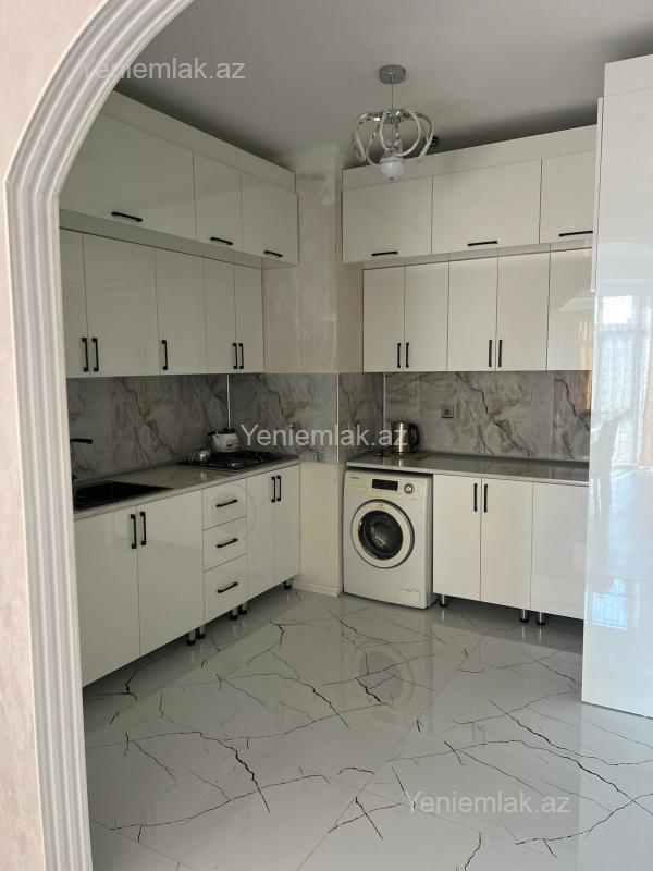 3 otaqlı Bina evi menzil, Sumqayıt Bulvarı, Sumqayıt