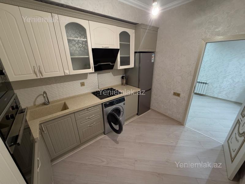 3 otaqlı Bina evi menzil, Sumqayıt Bulvarı, Sumqayıt