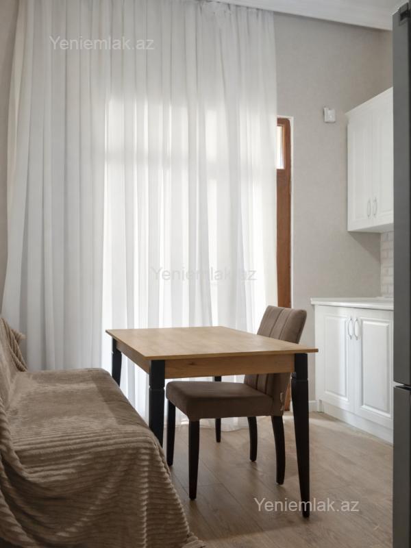 3 otaqlı Bina evi menzil, Sumqayıt Bulvarı, Sumqayıt
