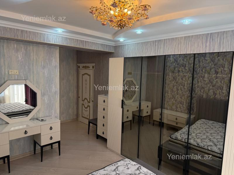 3 otaqlı Bina evi menzil, Sumqayıt Bulvarı, Sumqayıt