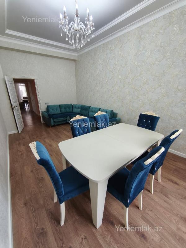 3 otaqlı Bina evi menzil, Sumqayıt Bulvarı, Sumqayıt