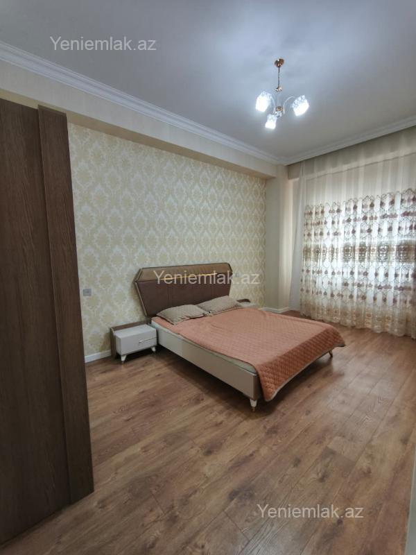 3 otaqlı Bina evi menzil, Sumqayıt Bulvarı, Sumqayıt