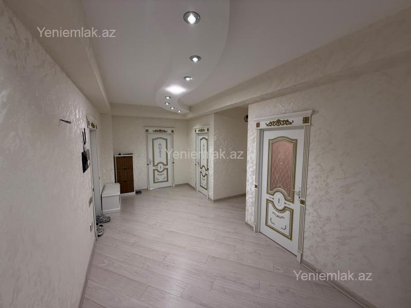 3 otaqlı Bina evi menzil, Sumqayıt Bulvarı, Sumqayıt
