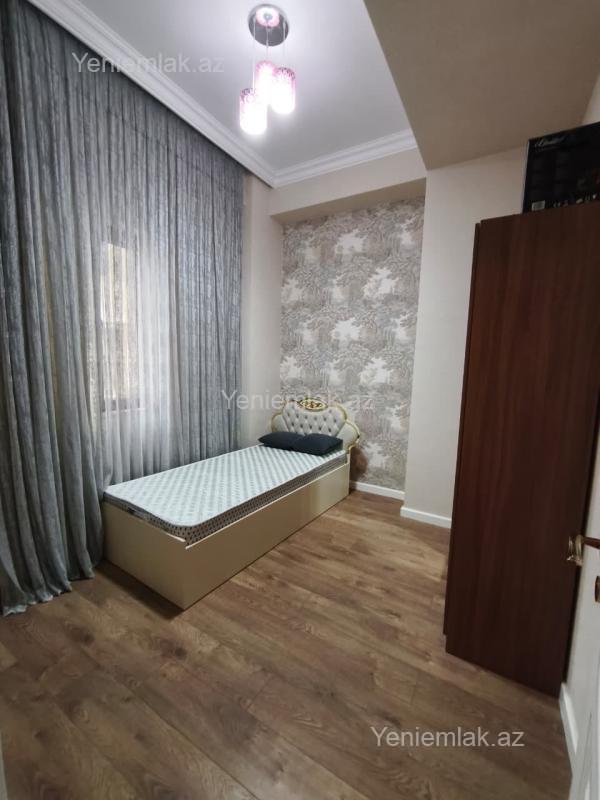 3 otaqlı Bina evi menzil, Sumqayıt Bulvarı, Sumqayıt