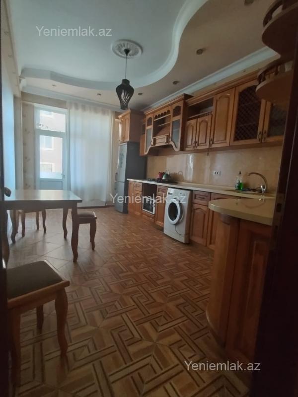 3 otaqlı Bina evi menzil, Səbail rayonu, Bakı