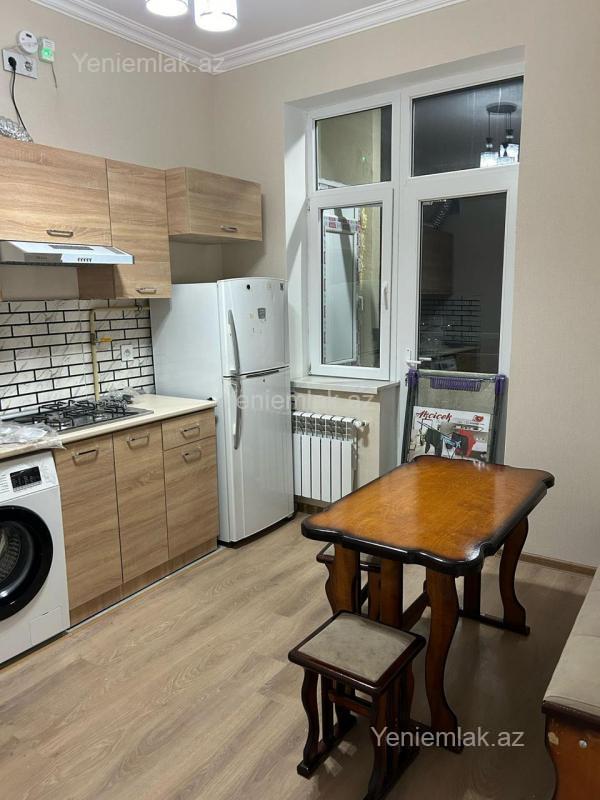 3 otaqlı Bina evi menzil, Sumqayıt Bulvarı, Sumqayıt