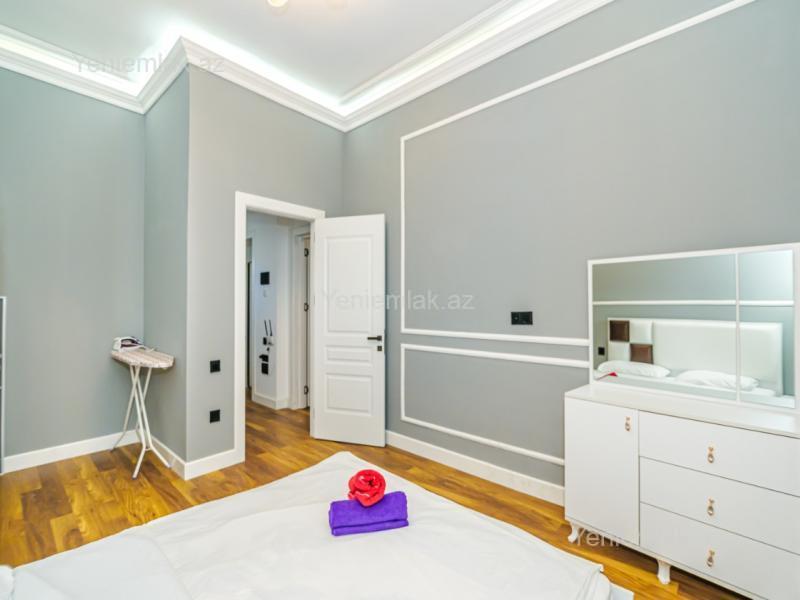 3 otaqlı Bina evi menzil, Səbail rayonu, Bakı