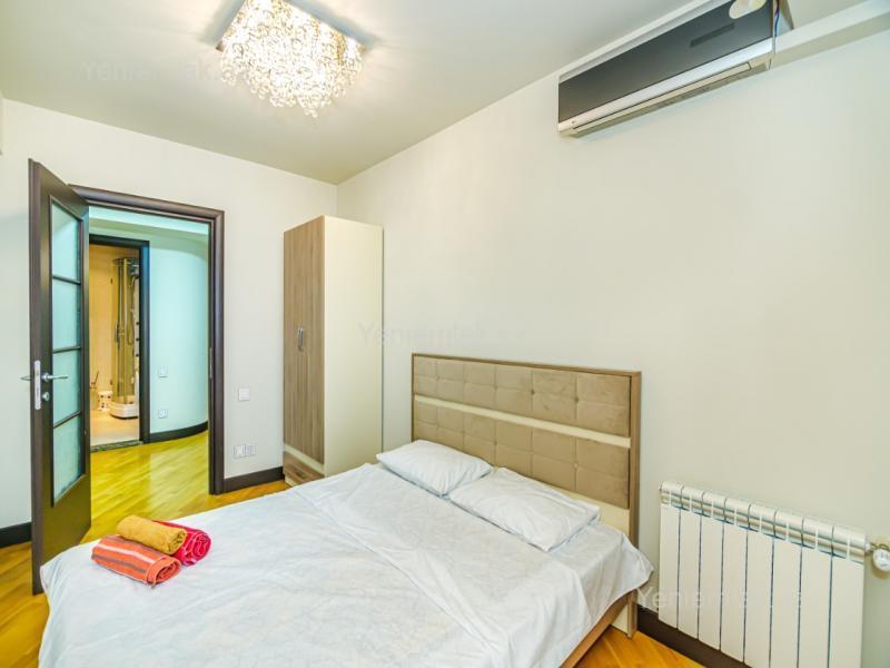 3 otaqlı Bina evi menzil, Səbail rayonu, Bakı