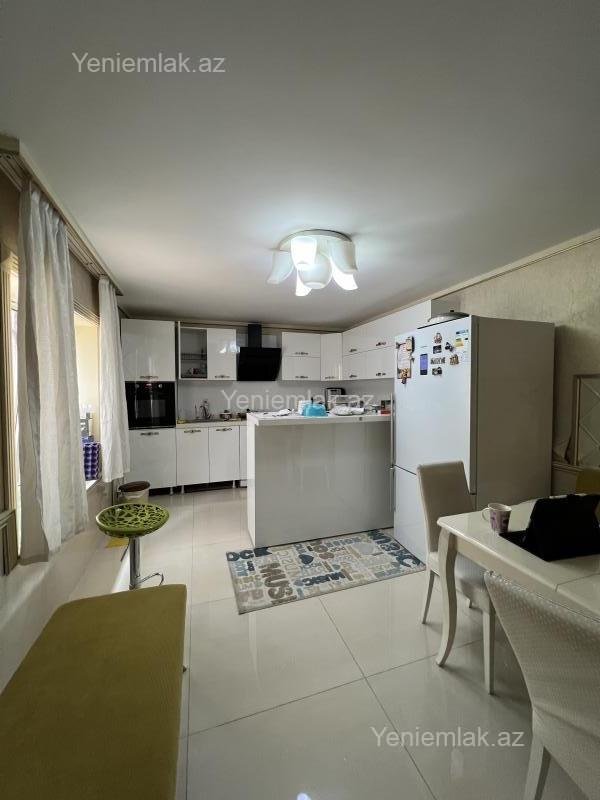 10 otaqlı Həyət evi / Villa, Binəqədi rayonu, Bakı