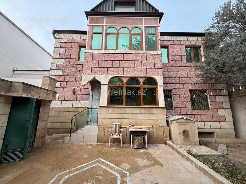 8 otaqlı Həyət evi / Villa, Binəqədi rayonu, Bakı