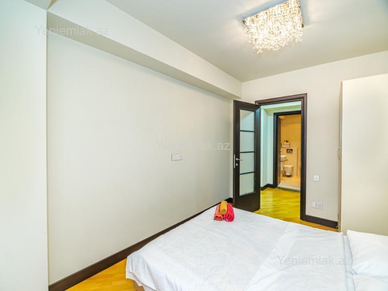 3 otaqlı Bina evi menzil, Səbail rayonu, Bakı