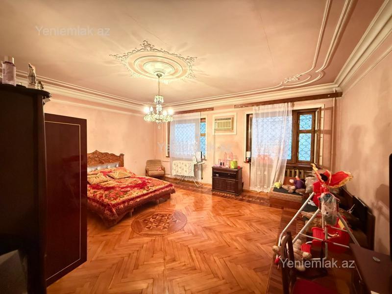 8 otaqlı Həyət evi / Villa, Binəqədi rayonu, Bakı