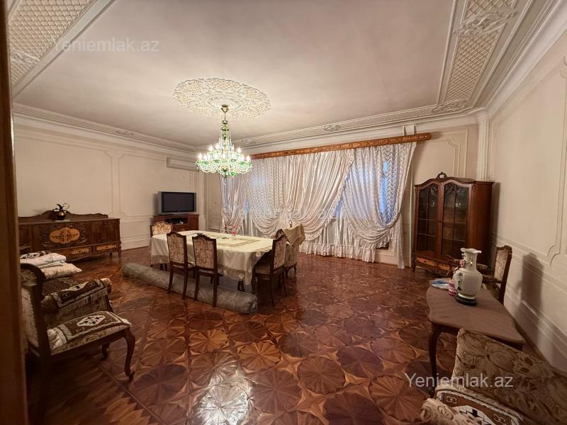 8 otaqlı Həyət evi / Villa, Binəqədi rayonu, Bakı
