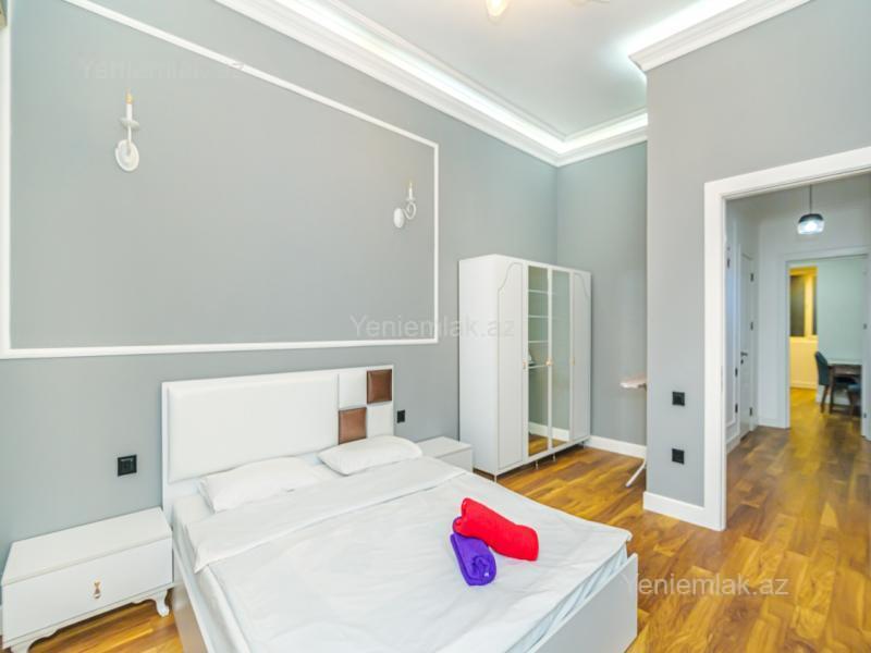 3 otaqlı Bina evi menzil, Səbail rayonu, Bakı