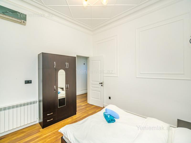3 otaqlı Bina evi menzil, Səbail rayonu, Bakı