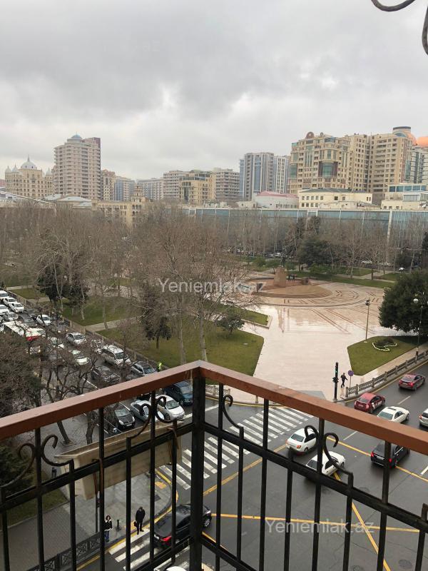 2 otaqlı Bina evi menzil, Səbail rayonu, Bakı