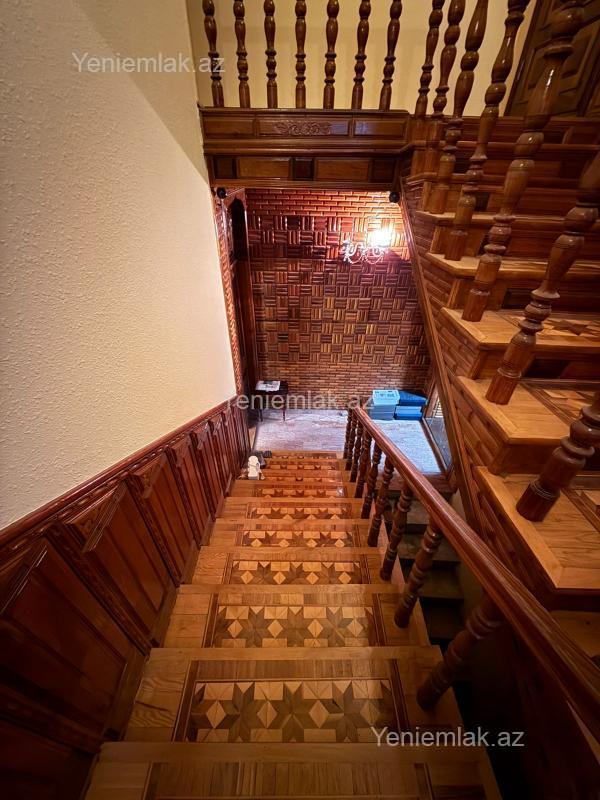 8 otaqlı Həyət evi / Villa, Binəqədi rayonu, Bakı