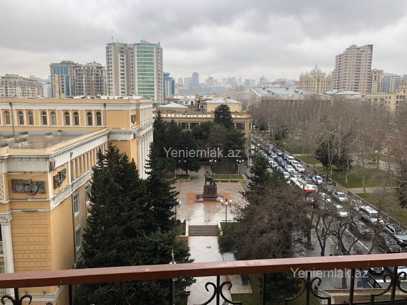 2 otaqlı Bina evi menzil, Səbail rayonu, Bakı