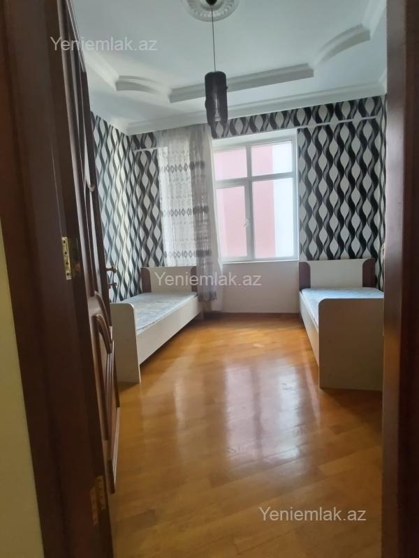 3 otaqlı Bina evi menzil, Səbail rayonu, Bakı