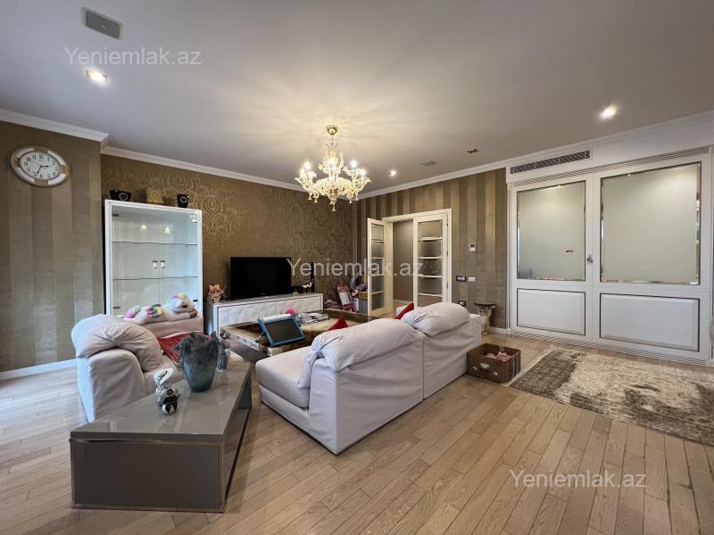 3 otaqlı Bina evi menzil, Səbail rayonu, Bakı