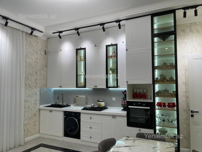 6 otaqlı Həyət evi / Villa, Xətai rayonu, Bakı