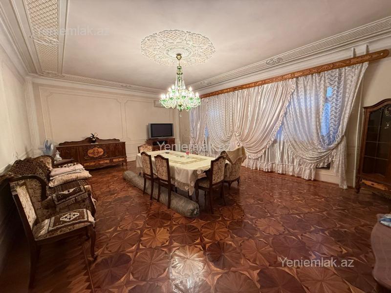 8 otaqlı Həyət evi / Villa, Binəqədi rayonu, Bakı