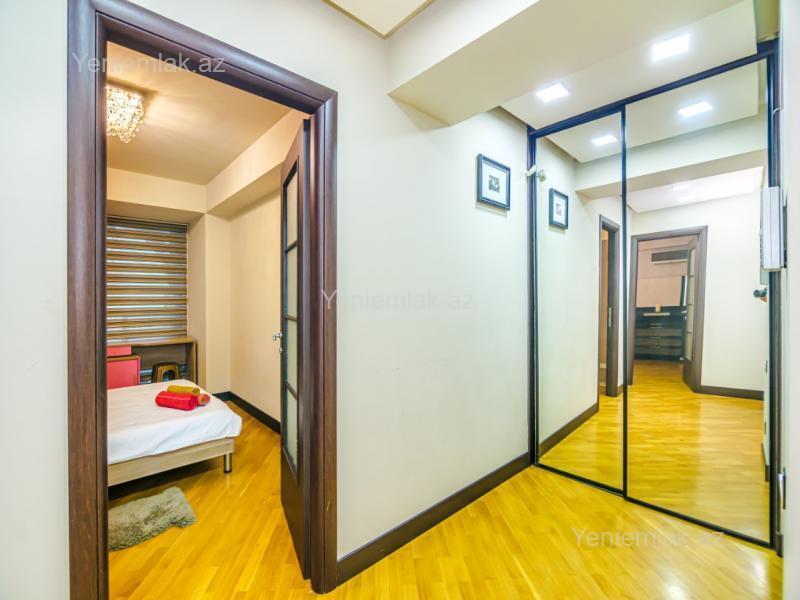 3 otaqlı Bina evi menzil, Səbail rayonu, Bakı