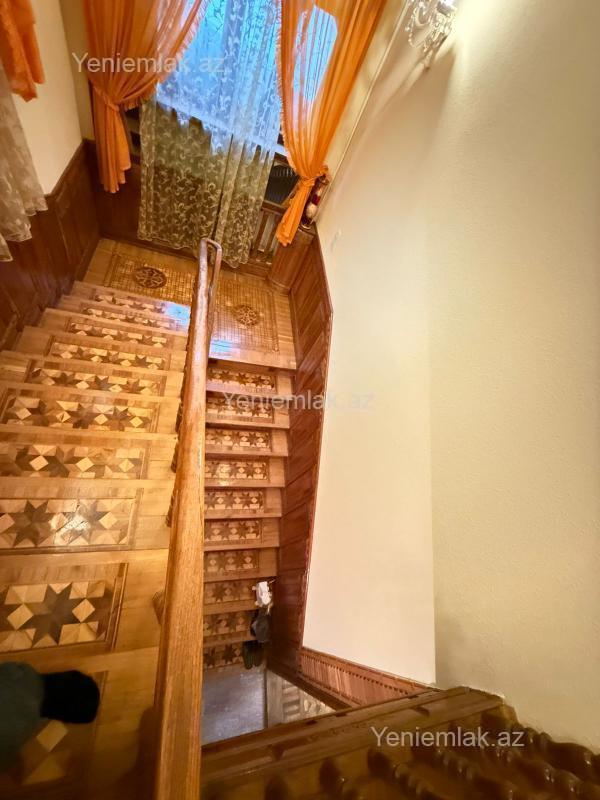 8 otaqlı Həyət evi / Villa, Binəqədi rayonu, Bakı