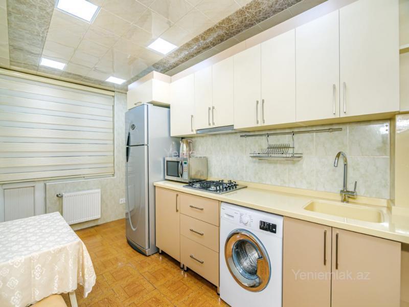 3 otaqlı Bina evi menzil, Səbail rayonu, Bakı
