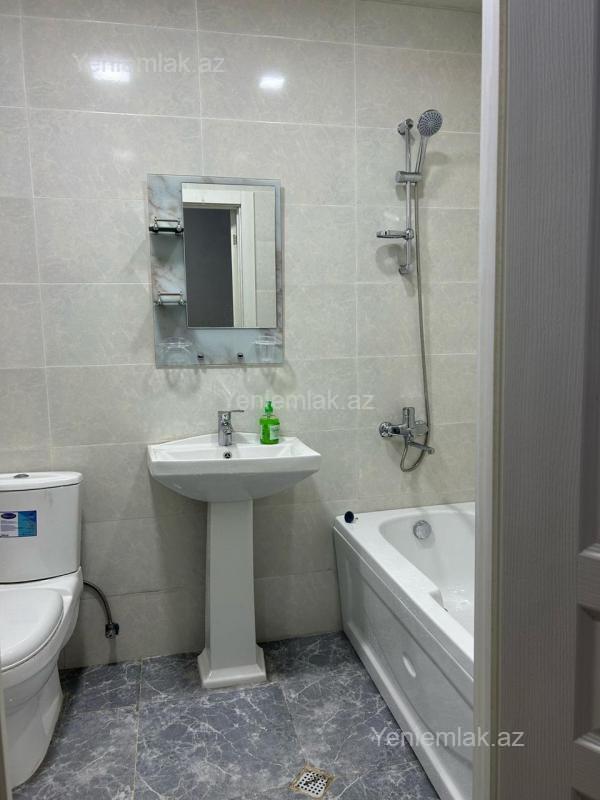 3 otaqlı Bina evi menzil, Sumqayıt Bulvarı, Sumqayıt