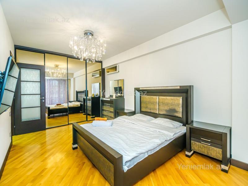 3 otaqlı Bina evi menzil, Səbail rayonu, Bakı