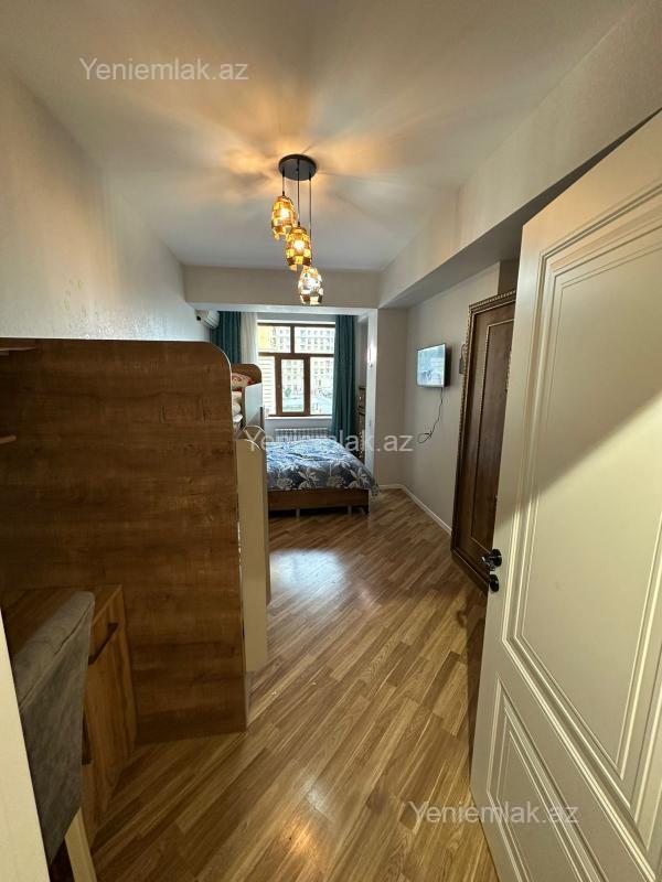 3 otaqlı Bina evi menzil, Sumqayıt Bulvarı, Sumqayıt