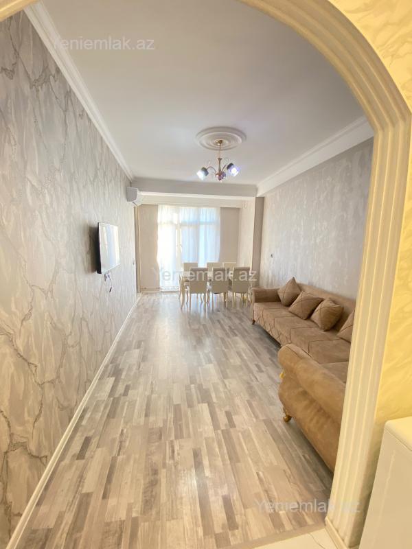 3 otaqlı Bina evi menzil, Sumqayıt Bulvarı, Sumqayıt