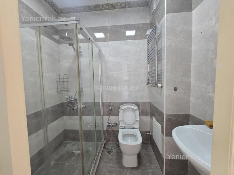 3 otaqlı Bina evi menzil, Sumqayıt Bulvarı, Sumqayıt