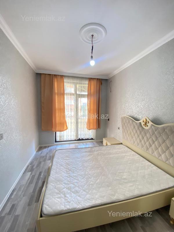 3 otaqlı Bina evi menzil, Sumqayıt Bulvarı, Sumqayıt