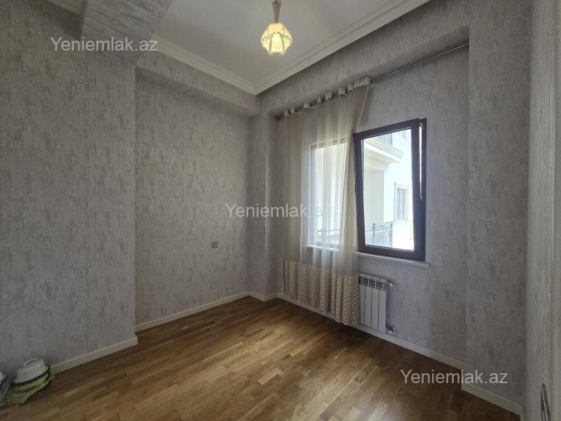 3 otaqlı Bina evi menzil, Sumqayıt Bulvarı, Sumqayıt