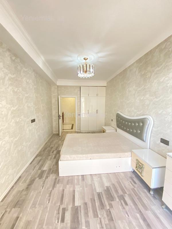 3 otaqlı Bina evi menzil, Sumqayıt Bulvarı, Sumqayıt