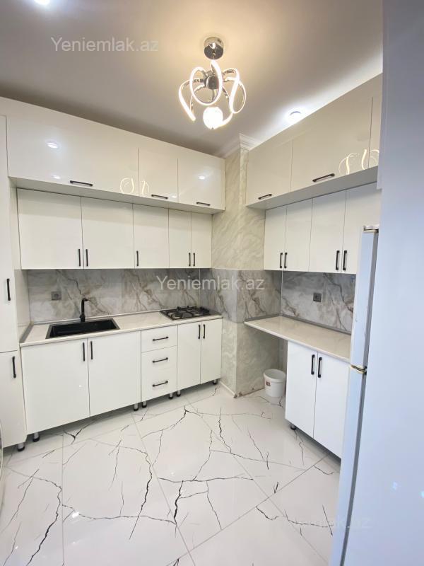 3 otaqlı Bina evi menzil, Sumqayıt Bulvarı, Sumqayıt