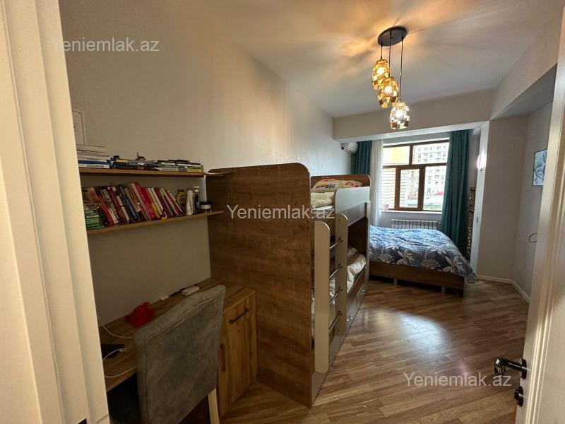 3 otaqlı Bina evi menzil, Sumqayıt Bulvarı, Sumqayıt