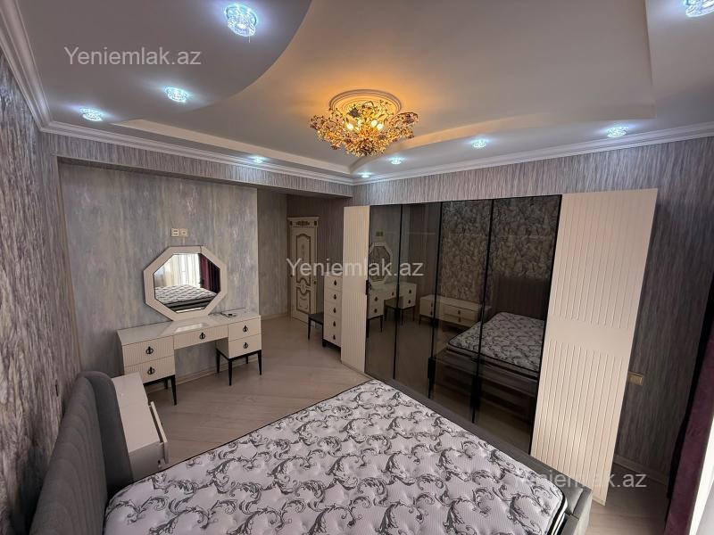 3 otaqlı Bina evi menzil, Sumqayıt Bulvarı, Sumqayıt