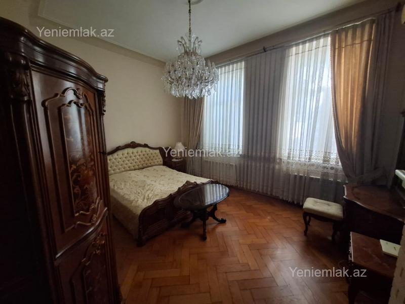 6 otaqlı Bina evi menzil, Səbail rayonu, Bakı